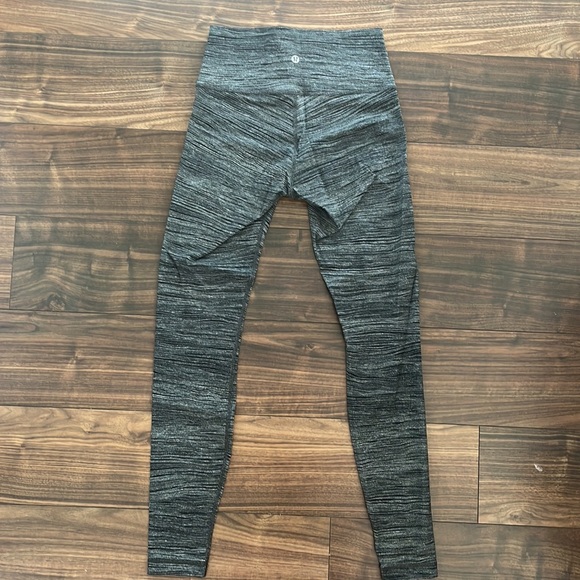 Lululemon leggings - Size 6 - Picture 2 of 5